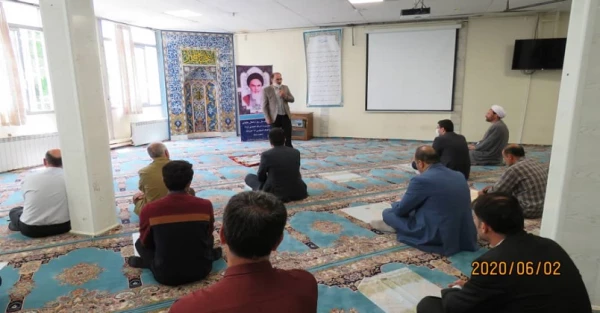 مراسم گرامیداشت یاد و خاطره بنیانگذار کبیر انقلاب اسلامی و شهدای قیام خونین 15 خرداد 4