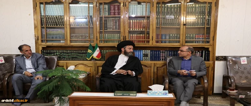 دیدار سرپرست دانشگاه و اعضای بنیاد خیرین حامی دانشگاه فرهنگیان استان اردبیل با نماینده ولی فقیه و امام جمعه اردبیل 2