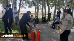 برگزاری کارگاه آموزشی و مانور پیشگیری و اطفاء حریق ویژه نیروهای خدماتی ، حفاظت فیزیکی و کارکنان مرکز 3