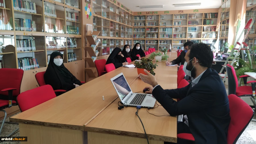  جلسه تسویه حساب مالی دانشجومعلمان در پردیس بنت الهدی صدر 