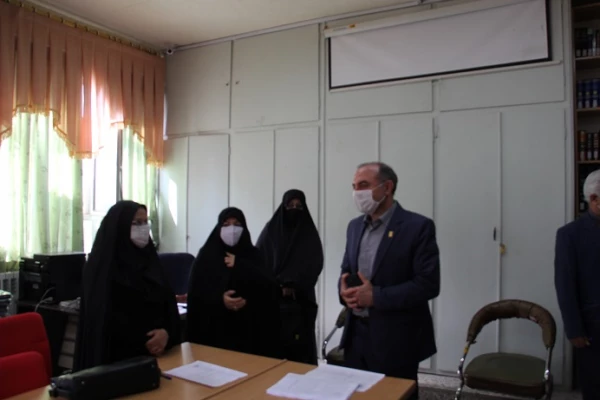 بازدید سرپرست مدیریت امور پردیس های استان از فرایند مصاحبه در پردیس بنت الهدی صدر 