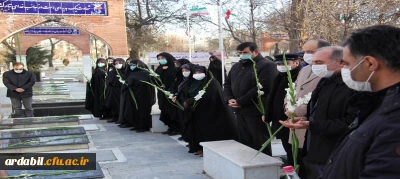 همزمان با آغاز دهه ی فجر: 

حضور دانشگاهیان دانشگاه فرهنگیان اردبیل در مراسم آیین گلباران و عطرفشانی گلزار شهدای استان 