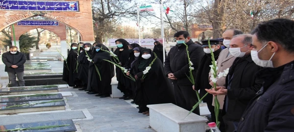 حضور دانشگاه فرهنگیان اردبیل در مراسم آیین گلباران و عطرفشانی گلزار شهدای استان 
