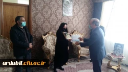 دیدار سرپرست مدیریت امور پردیس های استان  با خانواده شهید پورعلی 