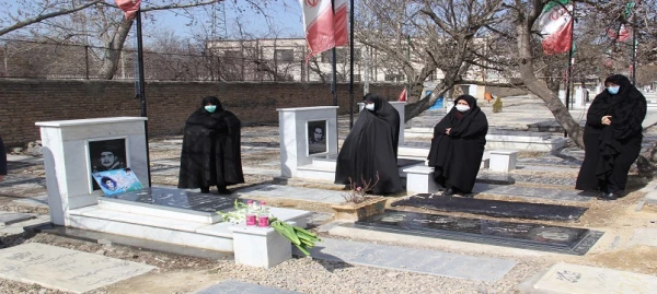مراسم زیارت قبور شهدای دانشگاه فرهنگیان اردبیل 