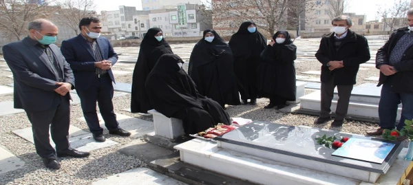 مراسم زیارت قبور شهدای دانشگاه فرهنگیان اردبیل 