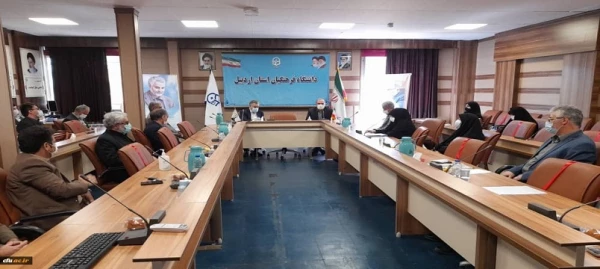 جلسه هم اندیشی عضو هیات رئیسه دانشگاه فرهنگیان با اساتید در آستانه سال تحصیلی 1400