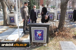 غبارروبی و عطرافشانی مزار شهدا به مناسبت هفته بسیج  5
