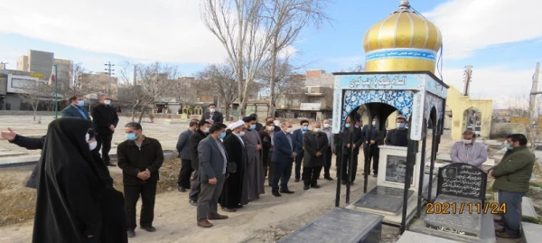 مراسم غبار روبی و عطرافشانی مزار شهدای استان اردبیل 