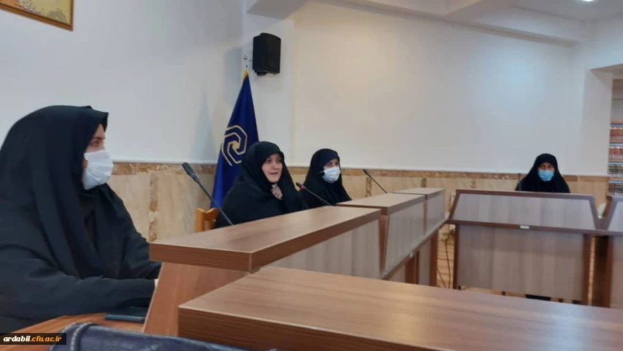 نشست مشترک حوزه علمیه خواهران و پردیس بنت الهدی صدر اردبیل