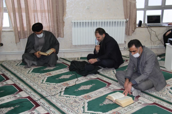 برگزاری مراسم تلاوت زیارت حضرت زهرا(س) در پردیس بنت الهدی صدر 