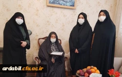 دیدار سرپرست پردیس بنت الهدی صدر با خانواده شهید یوسفی 