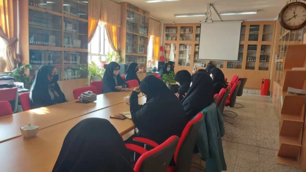 جلسه سرپرست پردیس با دبیران و اعضای کانون ها ی فرهنگی و انجمن های علمی