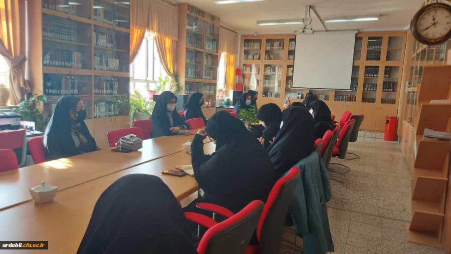 جلسه سرپرست پردیس با دبیران و اعضای کانون ها ی فرهنگی و انجمن های علمی