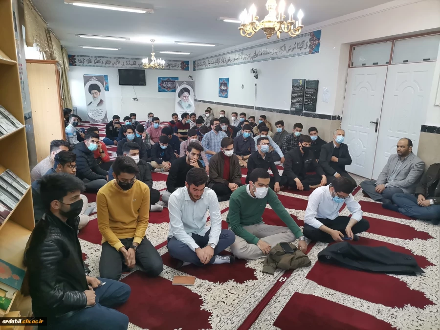 حضور مسئولان مدیریت استانی در افطاری واحد دانشگاهی آزادگان نیر 