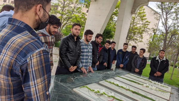 حضور دانشجومعلمان واحد دانشگاهی آزادگان نیر در گلزار شهدای گمنام اردبیل