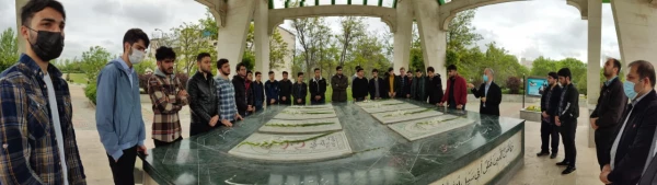حضور دانشجومعلمان واحد دانشگاهی آزادگان نیر در گلزار شهدای گمنام اردبیل