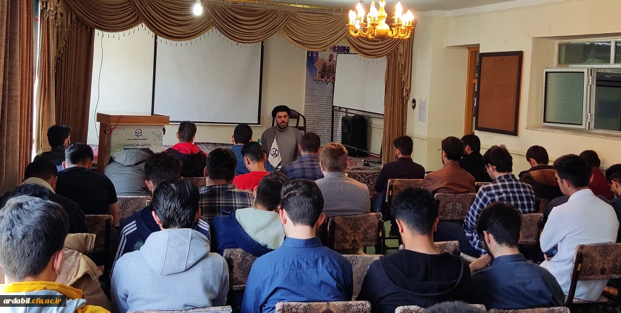 نشست روشنگری با موضوع معلمی و ضرورت جهاد تبیین