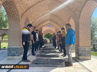 ادای احترام جمعی از دانشجومعلمان، کارکنان و اساتید واحد دانشگاهی آزادگان نیر به مقام شامخ شهدا