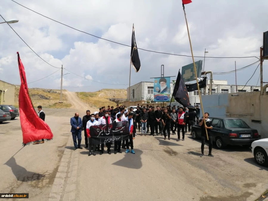 برگزاری مراسم سوگواری سرور و سالار شهیدان حضرت امام حسین (ع) با راه اندازی دسته عزاداری 