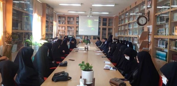 نشست اندیشه سیاسی - اسلامی و مبانی انقلاب اسلامی و تبیین مسائل روز 