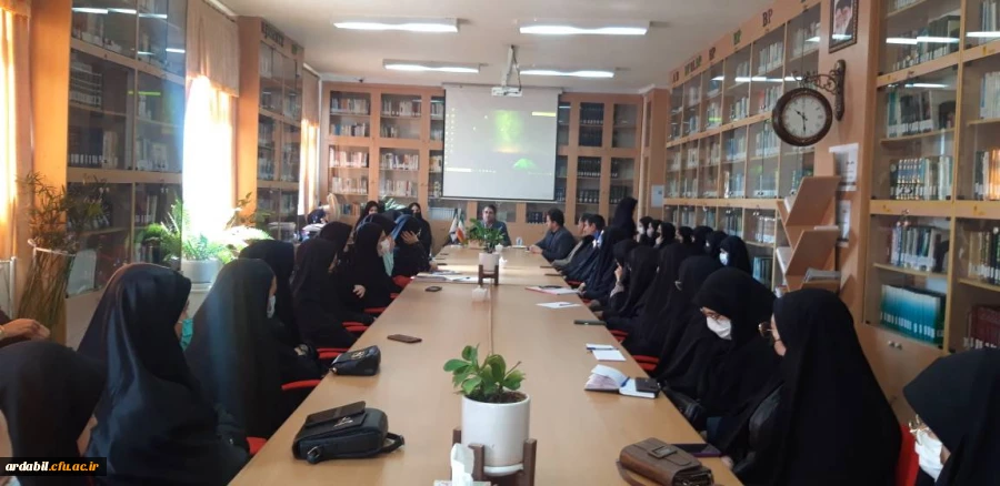 نشست اندیشه سیاسی - اسلامی و مبانی انقلاب اسلامی و تبیین مسائل روز 