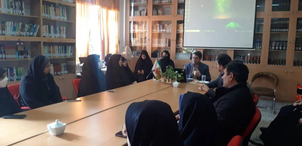 نشست اندیشه سیاسی - اسلامی و مبانی انقلاب اسلامی و تبیین مسائل روز 