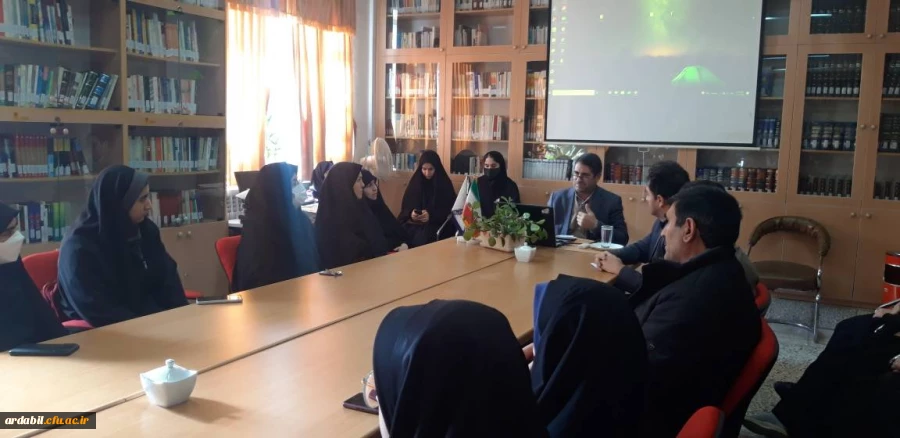 نشست اندیشه سیاسی - اسلامی و مبانی انقلاب اسلامی و تبیین مسائل روز 