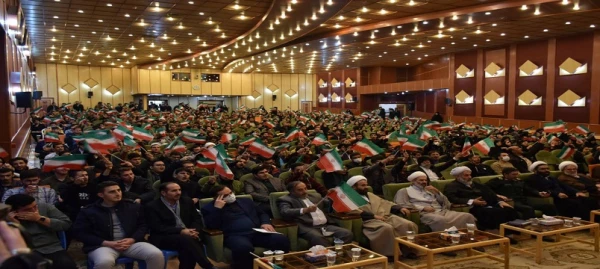 حضور دانشجومعلمان دانشگاه در اجتماع دانشجویان بسیجی دانشگاه های استان اردبیل 