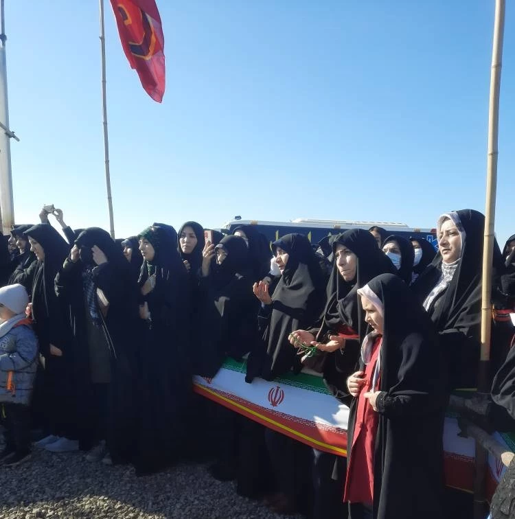 حضور اساتید و کارکنان دانشگاه فرهنگیان استان اردبیل در آیین تشییع و تدفین پیکر مطهر شهید گمنام در دانشگاه علوم پزشکی اردبیل