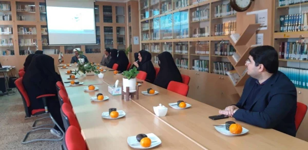 مراسم تجلیل از خواهران شاغل در پردیس بنت الهدی صدر