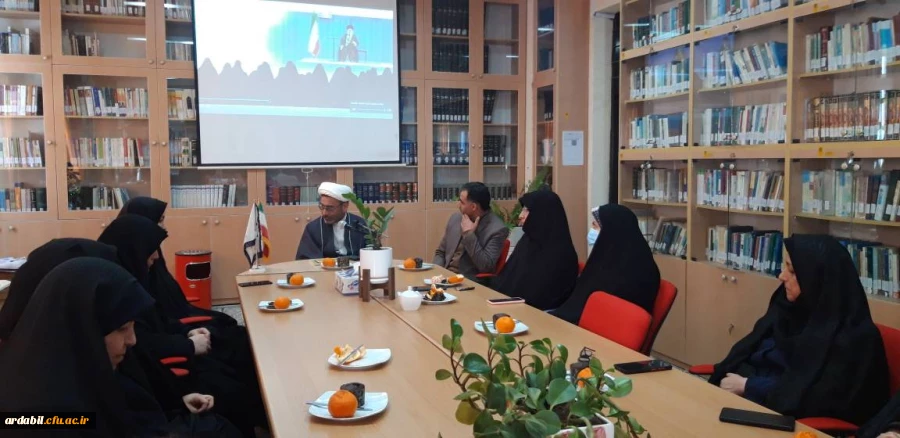 مراسم تجلیل از خواهران شاغل در پردیس بنت الهدی صدر