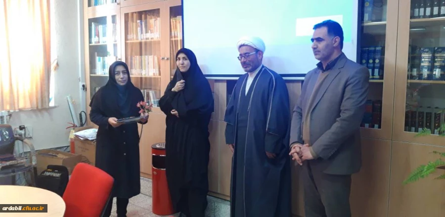 مراسم تجلیل از خواهران شاغل در پردیس بنت الهدی صدر