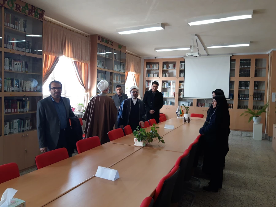 بازدید سرپرست معاونت فرهنگی و اجتماعی دانشگاه فرهنگیان و سرپرست مدیریت امور پردیس های استان 