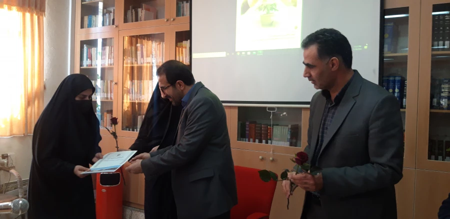 تجلیل سرپرست دانشگاه فرهنگیان اردبیل از بانوان شاغل در پردیس بنت الهدی صدر 