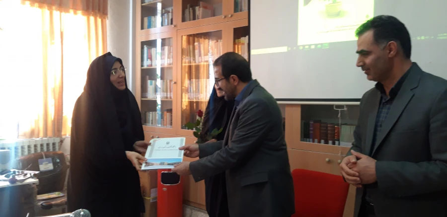 تجلیل سرپرست دانشگاه فرهنگیان اردبیل از بانوان شاغل در پردیس بنت الهدی صدر 