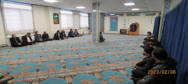  برگزاری مراسم قرائت پرفیض زیارت عاشورا 