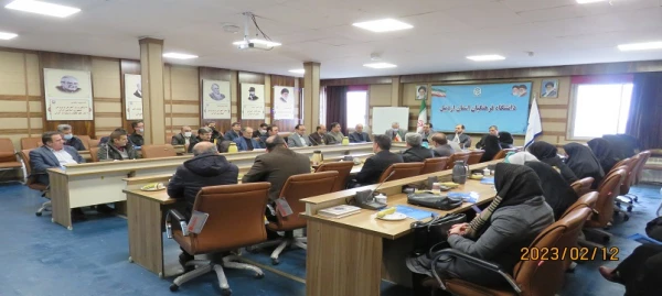 نشست تخصصی توجیهی و آسیب شناسی کارورزی ویژه مدیران مدارس مجری کارورزی