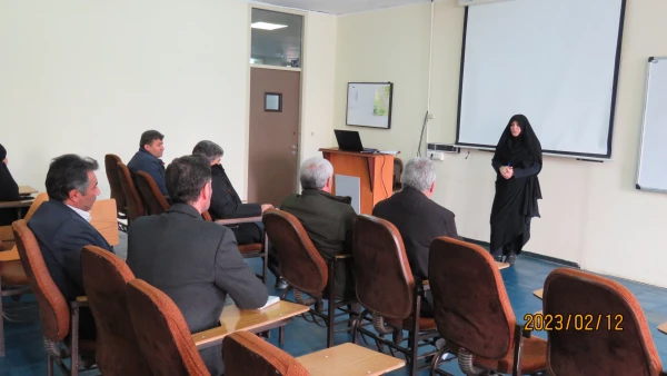 نشست تخصصی توجیهی و آسیب شناسی کارورزی ویژه مدیران مدارس مجری کارورزی