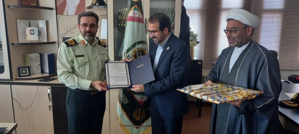 دیدار سرپرست دانشگاه فرهنگیان اردبیل و جمعی از مسئولان دانشگاه با فرمانده نیروی انتظامی استان اردبیل