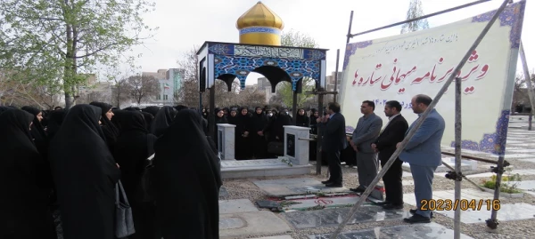 مراسم غبار روبی و عطرافشانی مزار شهدای استان اردبیل