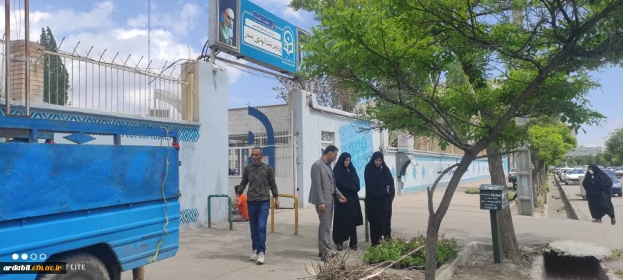  زیباسازی فضای سبز پردیس بنت الهدی صدر