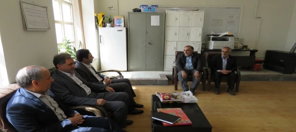 بازدید مسئولان و مدیران گروه های آموزشی دانشگاه از مدارس مجری طرح کارورزی