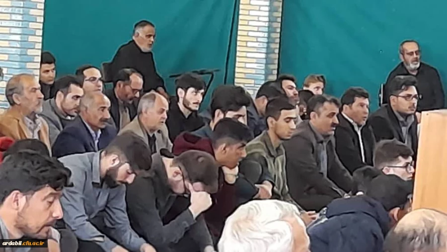 حضور پرشور دانشجومعلمان معلمان مرکز آموزش عالی آزادگان نیر در مراسم پرفیض نمازجمعه شهرستان نیر 