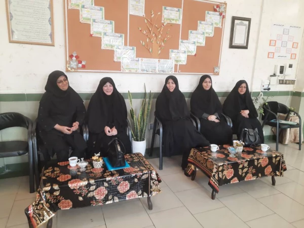 بازدید سرپرست پردیس بنت الهدی صدر از مدارس مجری کارورزی استان