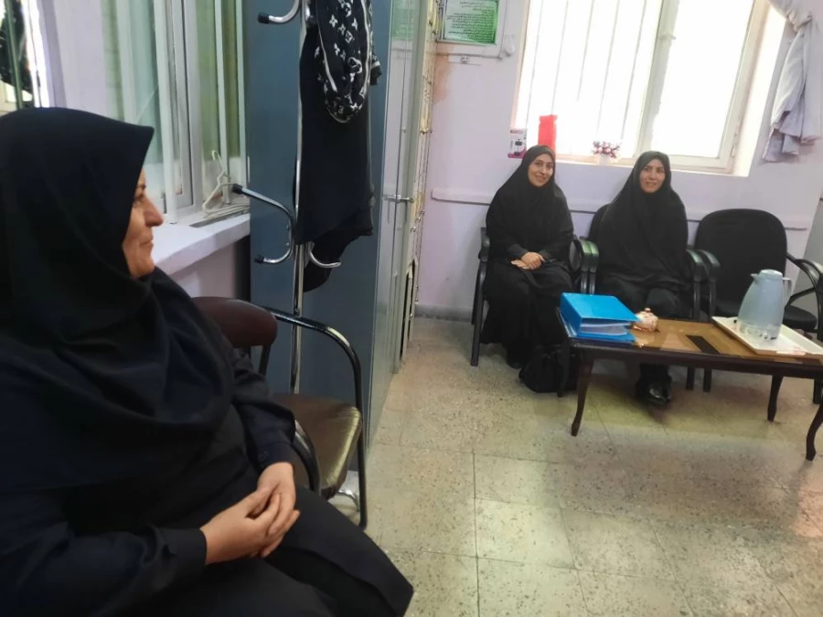 بازدید سرپرست پردیس بنت الهدی صدر از مدارس مجری کارورزی استان