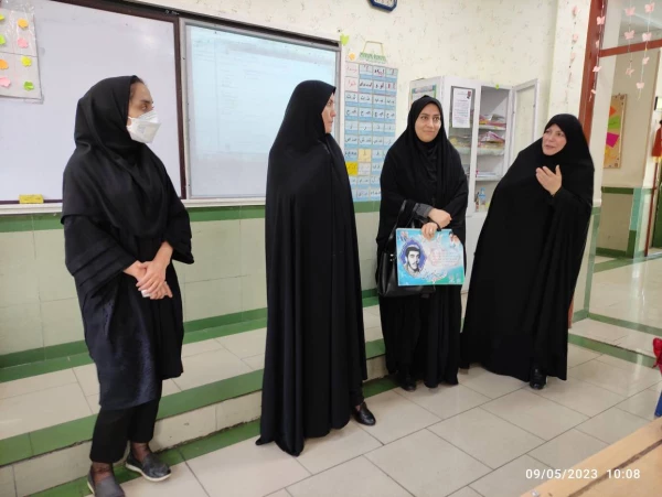 بازدید سرپرست پردیس بنت الهدی صدر از مدارس مجری کارورزی استان