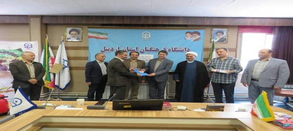 آیین تکریم ومعارفه مسئول کانون بسیج اساتید دانشگاه فرهنگیان استان اردبیل