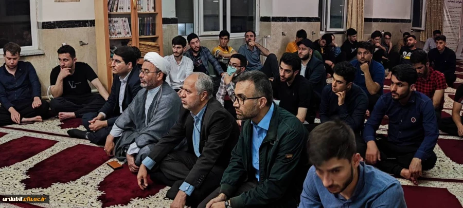 ویژه برنامه دهه کرامت با حضور گسترده دانشجومعلمان