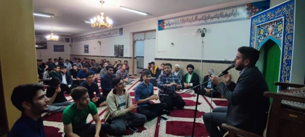 ویژه برنامه دهه کرامت با حضور گسترده دانشجومعلمان